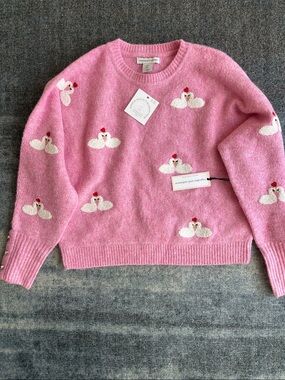 Cupcakes and cashmere crewneck swan motif sweater size small NWT